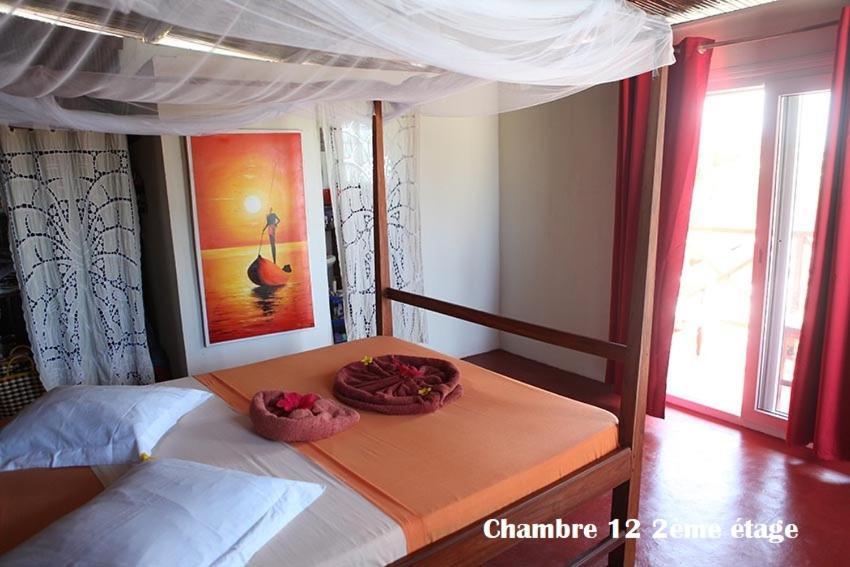 Chez Yolande Hotel Ampangorinana Екстериор снимка
