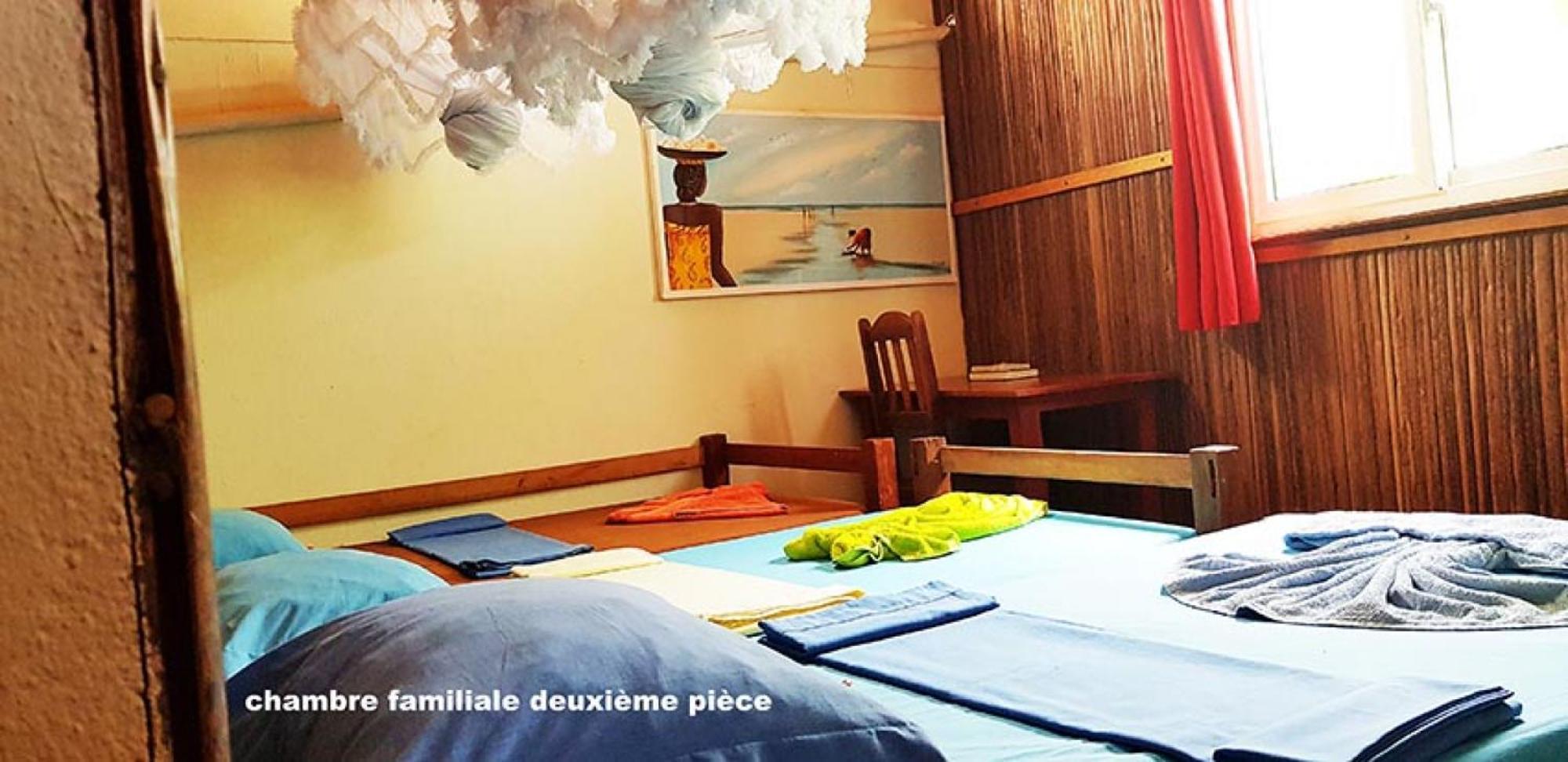 Chez Yolande Hotel Ampangorinana Екстериор снимка