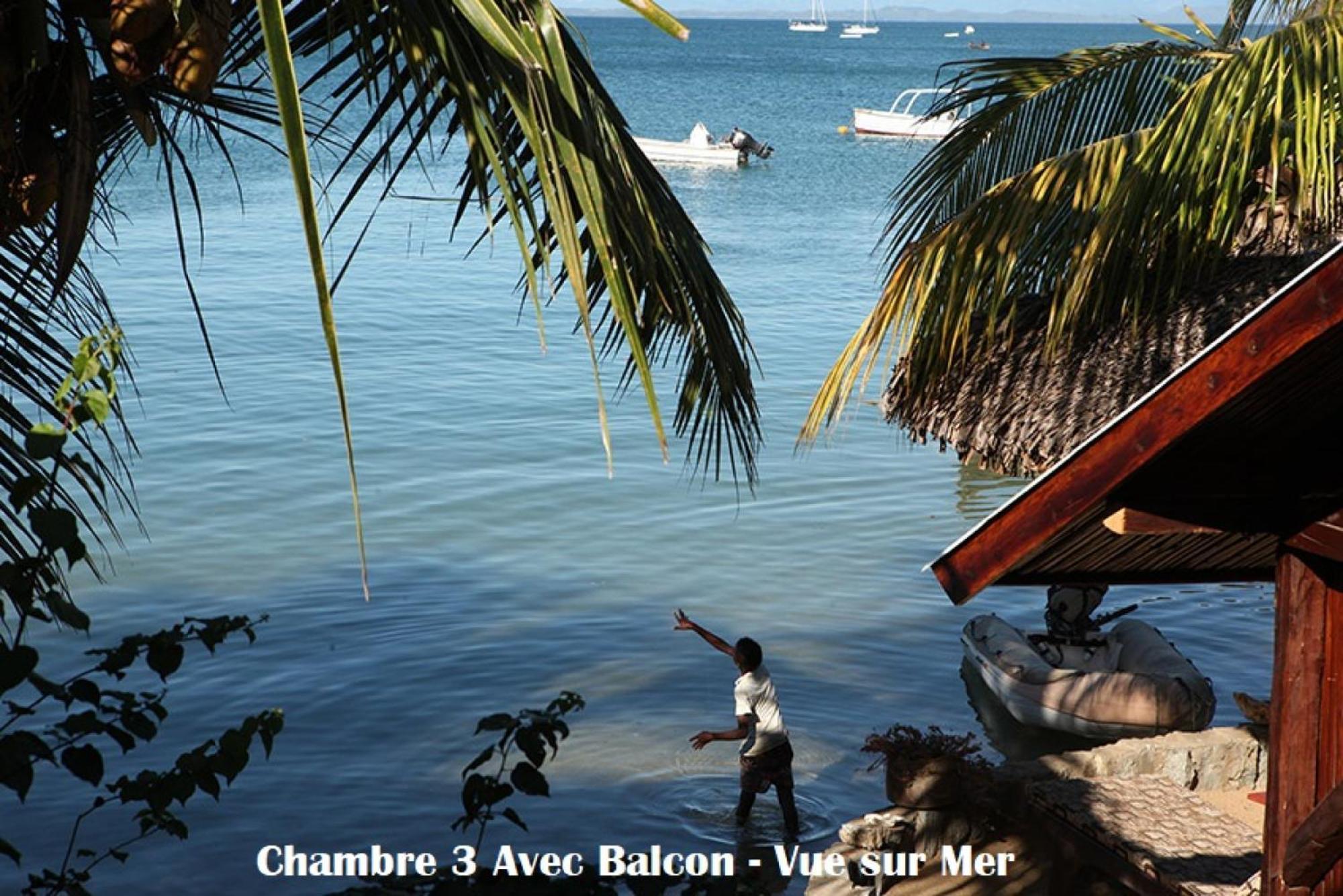 Chez Yolande Hotel Ampangorinana Екстериор снимка