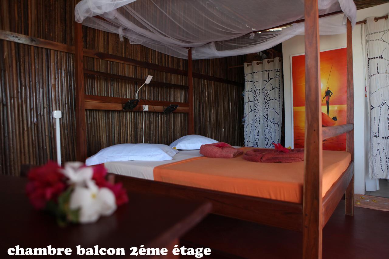 Chez Yolande Hotel Ampangorinana Екстериор снимка